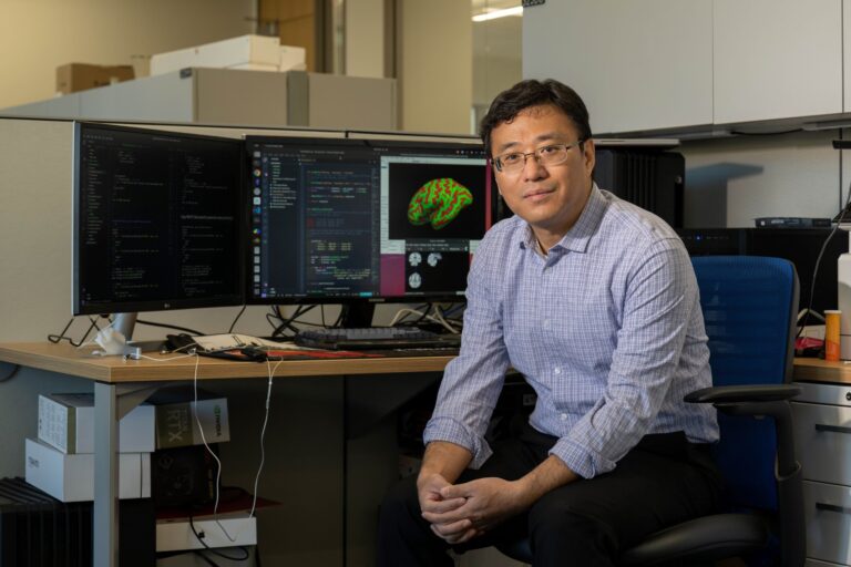 New software helps predict development of Alzheimer’s