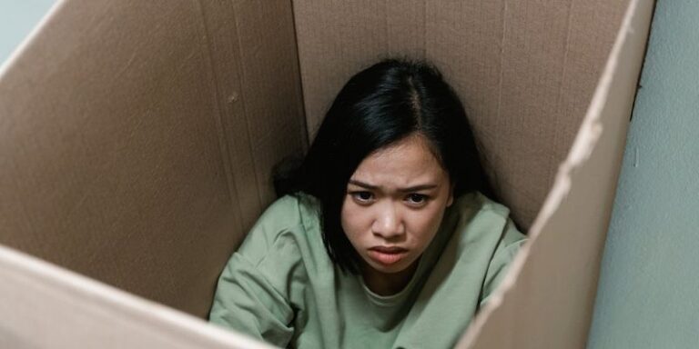 Neuroticism: 12 Emotion Regulation Abilities & Worksheets